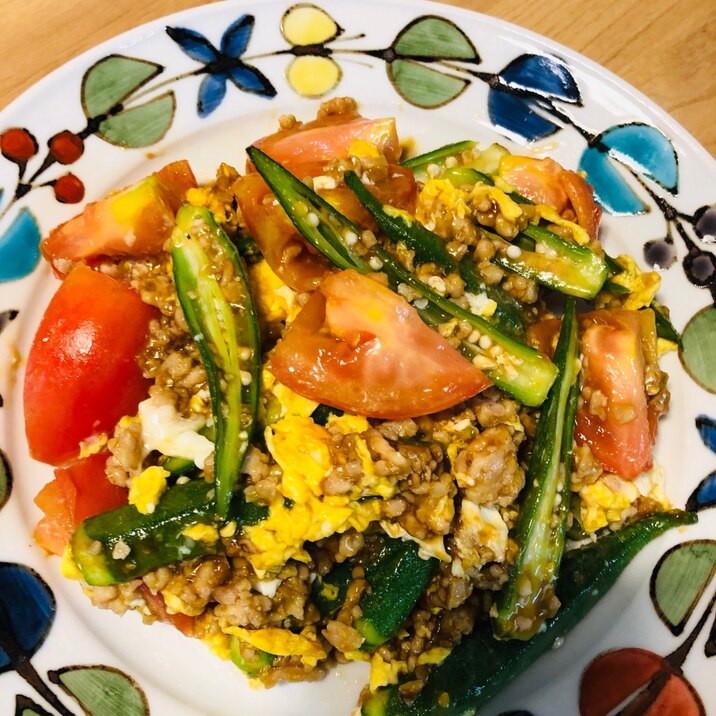 夏野菜と卵の鶏そぼろ